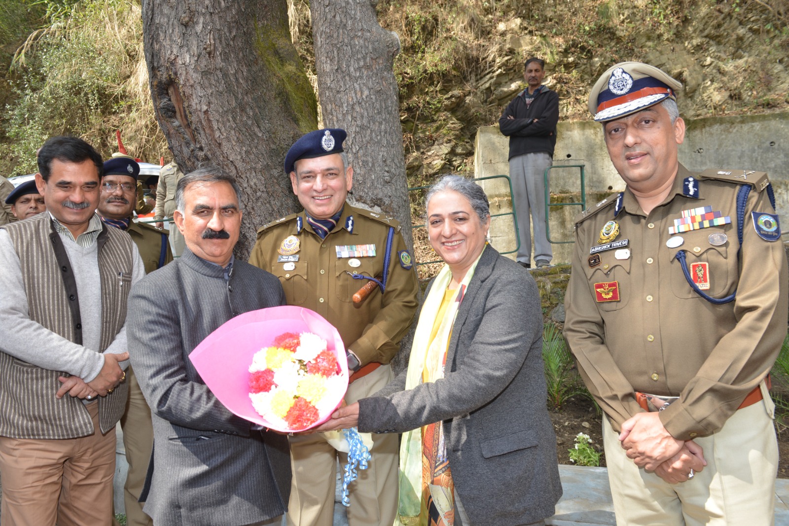 मुख्यमंत्री ने अंतरराष्ट्रीय महिला दिवस के उपलक्ष्य में राज्य सतर्कता ब्यूरो के पौधरोपण अभियान का शुभारंभ किया